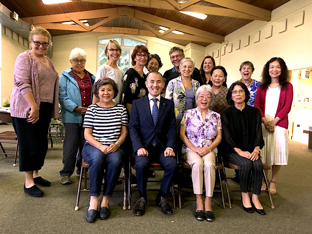 アメリカでのいけばな指導の様子